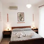 فندق Umberto 3*