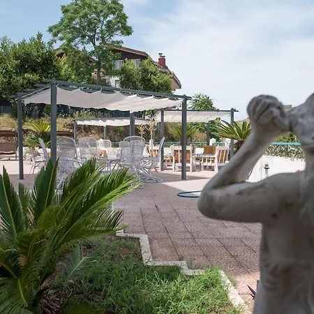 Umberto Hotel