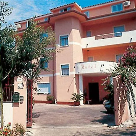Hotel Umberto Ricadi