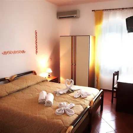 Hotel Umberto Ricadi