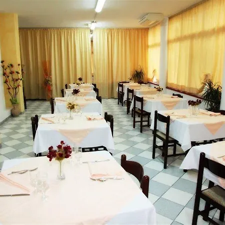 Hotel Umberto Ricadi