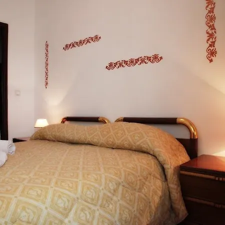 Umberto 3* Ricadi