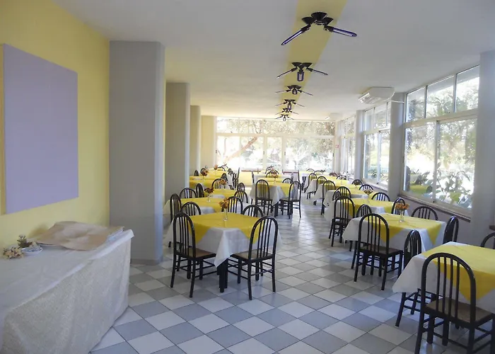 Hotel Umberto Ricadi