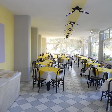 Hotel Umberto Ricadi
